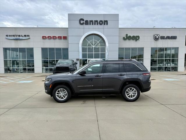 2025 Jeep Grand Cherokee GRAND CHEROKEE LAREDO X 4X4