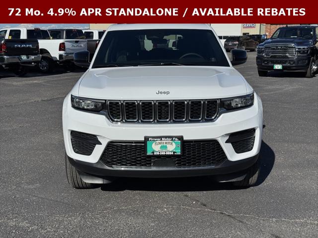 2025 Jeep Grand Cherokee GRAND CHEROKEE LAREDO X 4X4