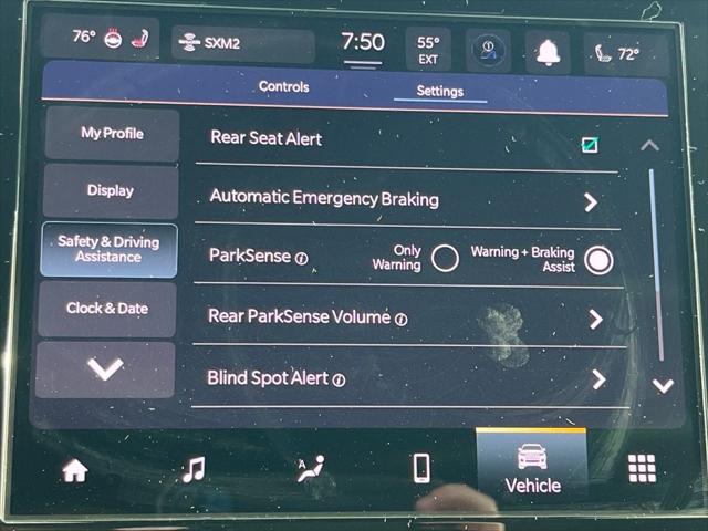 2025 Jeep Grand Cherokee Laredo X 4x4