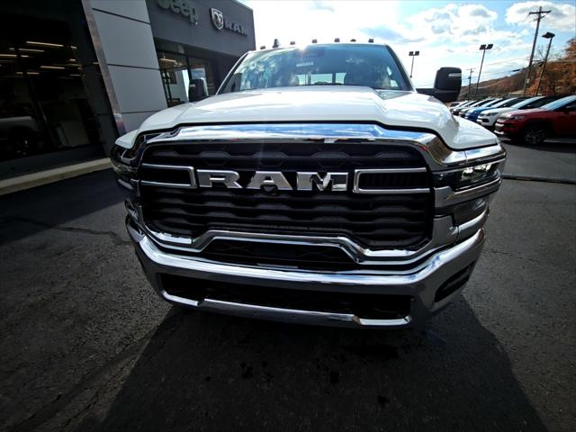 2026 RAM Ram 2500 RAM 2500 TRADESMAN CREW CAB 4X4 8 BOX 2026 RAM Ram 2500 RAM 2500 TRADESMAN CREW CAB 4X4 8 BOX