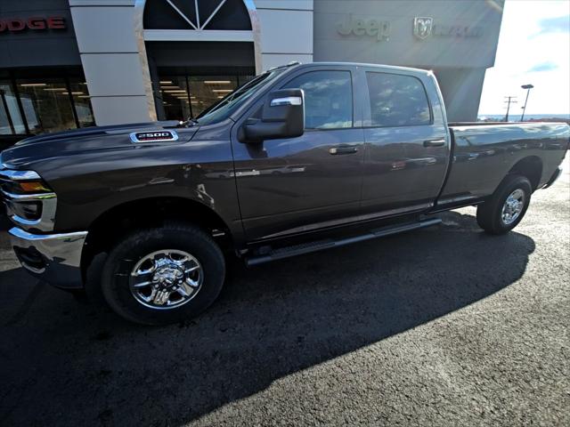 2026 RAM Ram 2500 RAM 2500 TRADESMAN CREW CAB 4X4 8 BOX