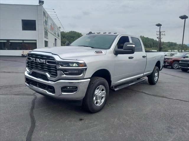 2026 RAM Ram 2500 RAM 2500 TRADESMAN CREW CAB 4X4 8 BOX