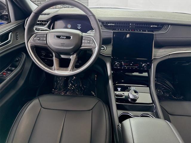 2025 Jeep Grand Cherokee GRAND CHEROKEE L LIMITED 4X4 2025 Jeep Grand Cherokee GRAND CHEROKEE L LIMITED 4X4