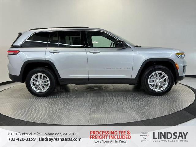 2025 Jeep Grand Cherokee GRAND CHEROKEE LAREDO X 4X4