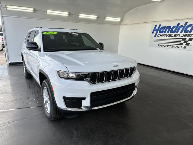 2025 Jeep Grand Cherokee GRAND CHEROKEE L LAREDO X 4X4