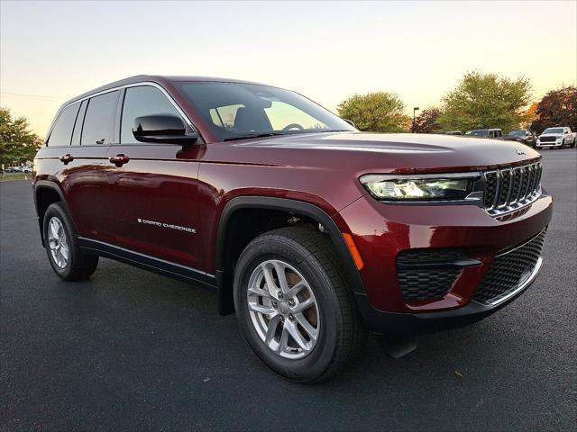 2025 Jeep Grand Cherokee GRAND CHEROKEE LAREDO X 4X4