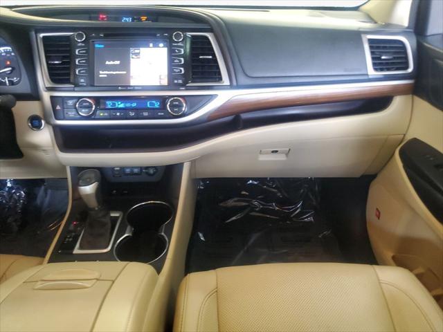 2017 Toyota Highlander Limited