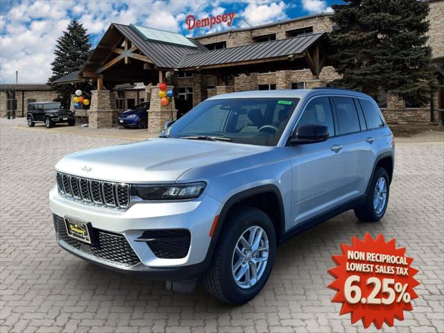 2025 Jeep Grand Cherokee GRAND CHEROKEE LAREDO X 4X4