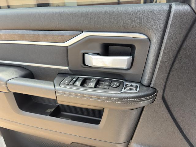2024 Ram 3500 Big Horn Crew Cab 4x4 8' Box