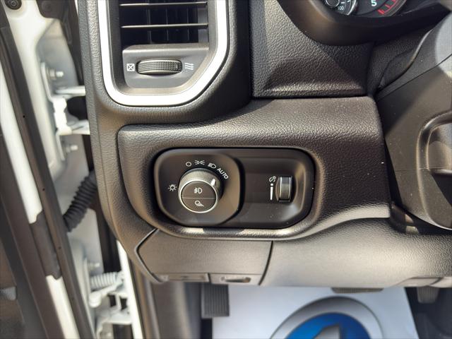 2024 Ram 3500 Big Horn Crew Cab 4x4 8' Box