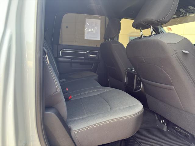 2024 Ram 3500 Big Horn Crew Cab 4x4 8' Box