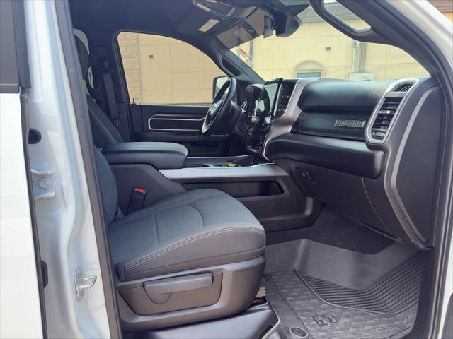 2024 Ram 3500 Big Horn Crew Cab 4x4 8' Box