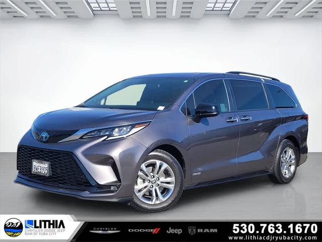 2021 Toyota Sienna XSE 2021 Toyota Sienna XSE