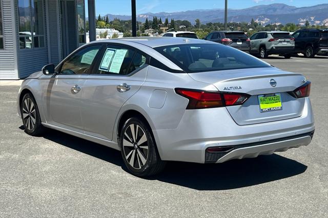 2022 Nissan Altima SV FWD 2022 Nissan Altima SV FWD