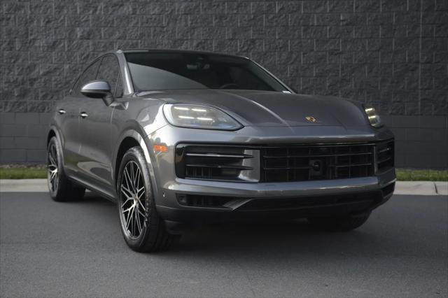 2025 Porsche Cayenne Standard