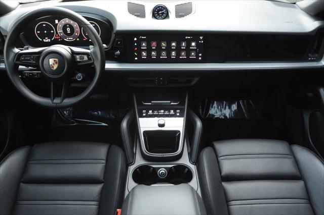 2025 Porsche Cayenne Standard