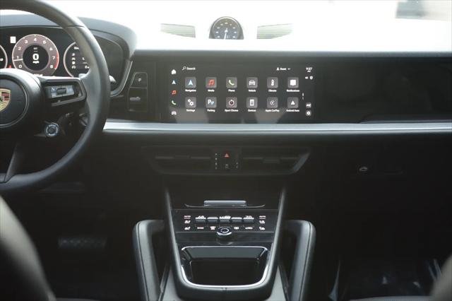 2025 Porsche Cayenne Standard