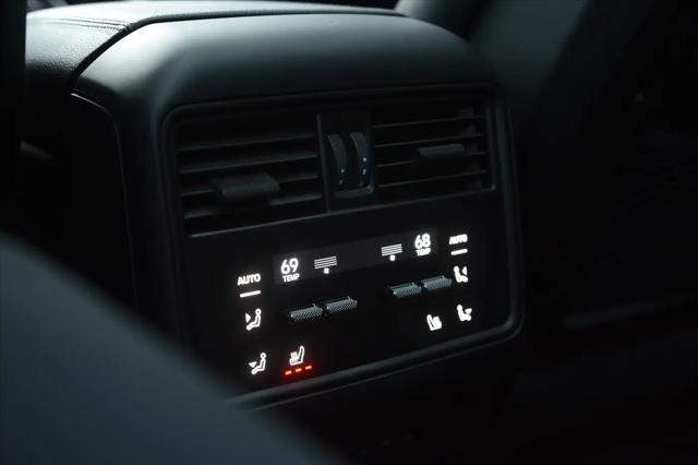 2025 Porsche Cayenne Standard
