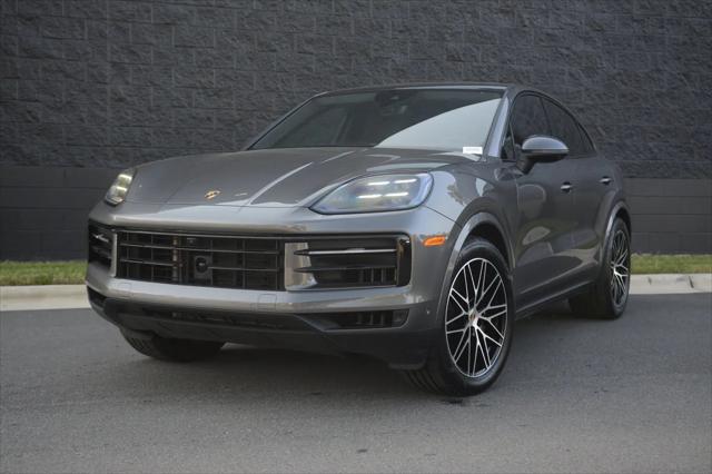 2025 Porsche Cayenne Standard