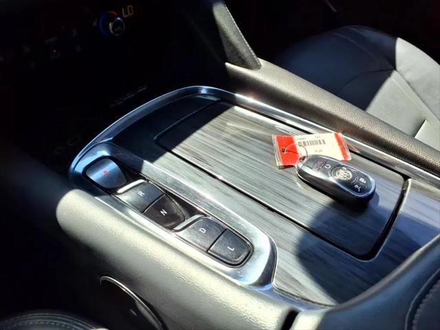 2022 Buick Enclave AWD Essence