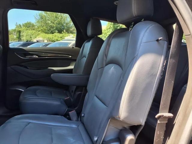 2022 Buick Enclave AWD Essence