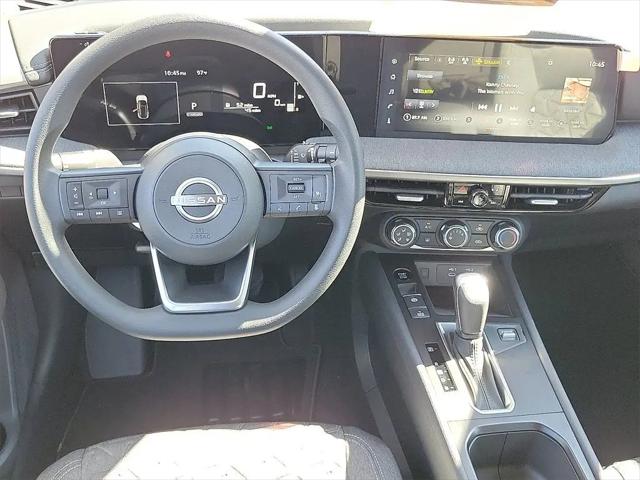 2025 Nissan Kicks SV FWD