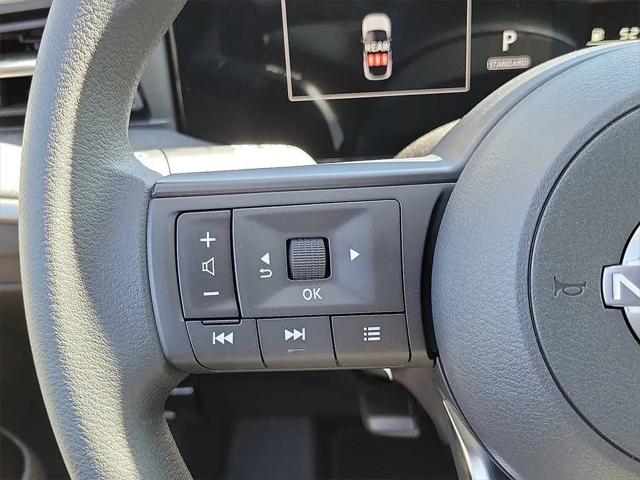 2025 Nissan Kicks SV FWD