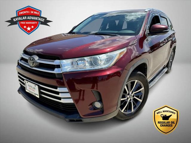 2017 Toyota Highlander SE for sale in Houston, TX