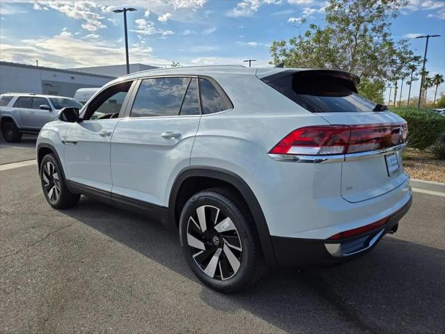 2025 Volkswagen Atlas Cross Sport 2.0T SE w/Technology