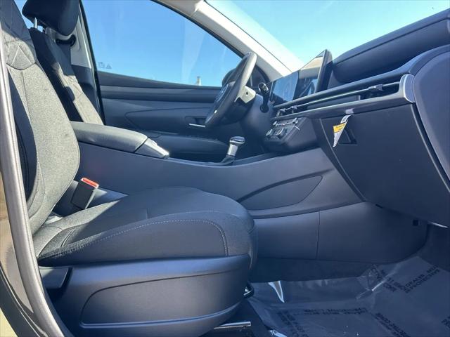 2025 Hyundai Tucson SE