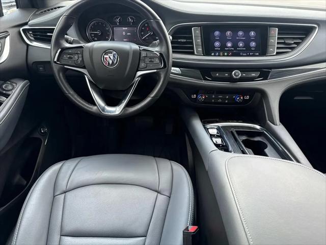 2023 Buick Enclave Essence AWD