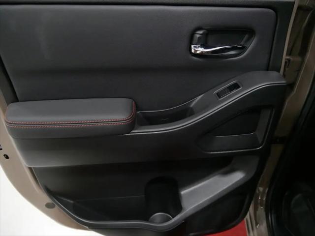 2024 Nissan Frontier Crew Cab PRO-4X 4x4