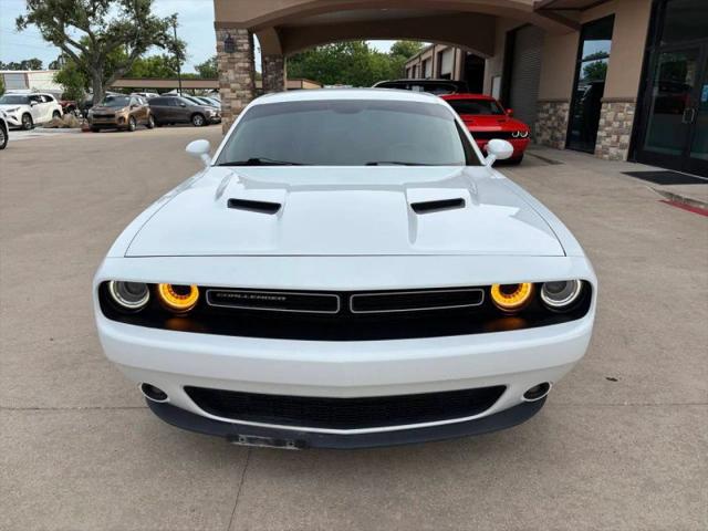 2017 Dodge Challenger SXT Plus