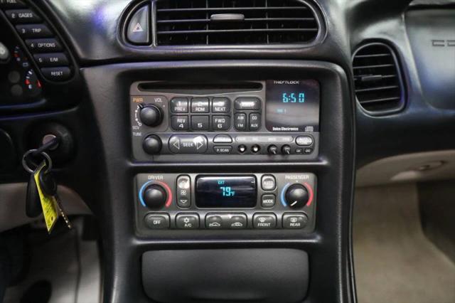 2003 Chevrolet Corvette Base