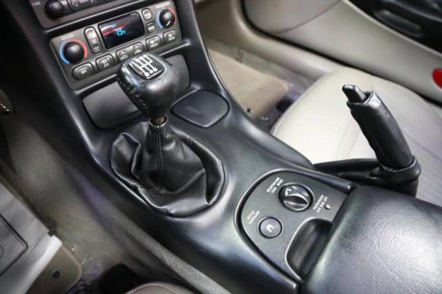 2003 Chevrolet Corvette Base