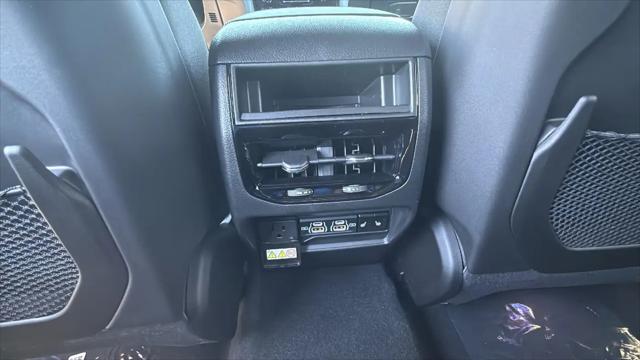 2025 Jeep Grand Cherokee Overland 4x4