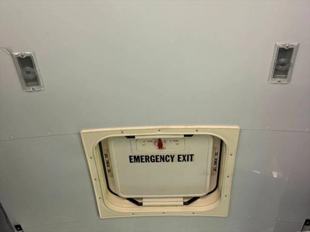 2004 Chevrolet Express Cutaway Base w/C7L/C7N