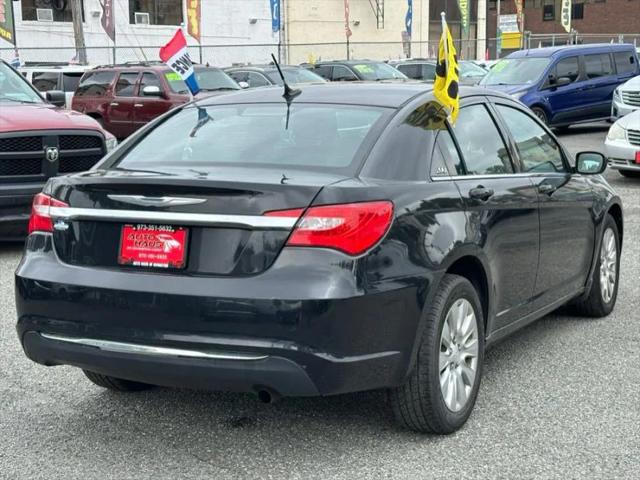 2012 Chrysler 200 LX