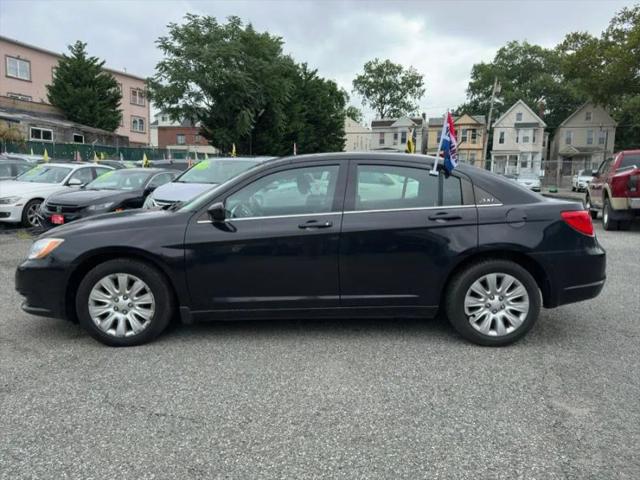 2012 Chrysler 200 LX
