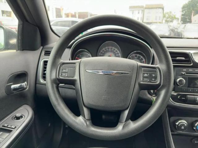2012 Chrysler 200 LX