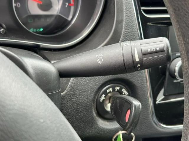 2012 Chrysler 200 LX