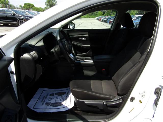 2022 Nissan Sentra SV Xtronic CVT