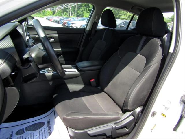 2022 Nissan Sentra SV Xtronic CVT