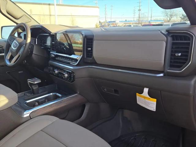 2025 GMC Sierra 1500 4WD Crew Cab Short Box SLT