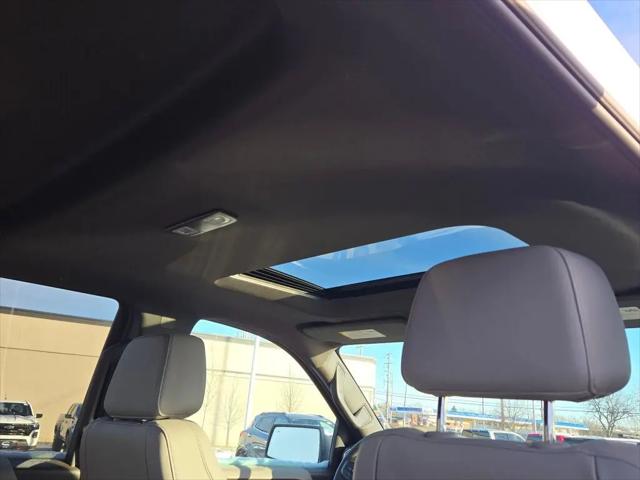 2025 GMC Sierra 1500 4WD Crew Cab Short Box SLT