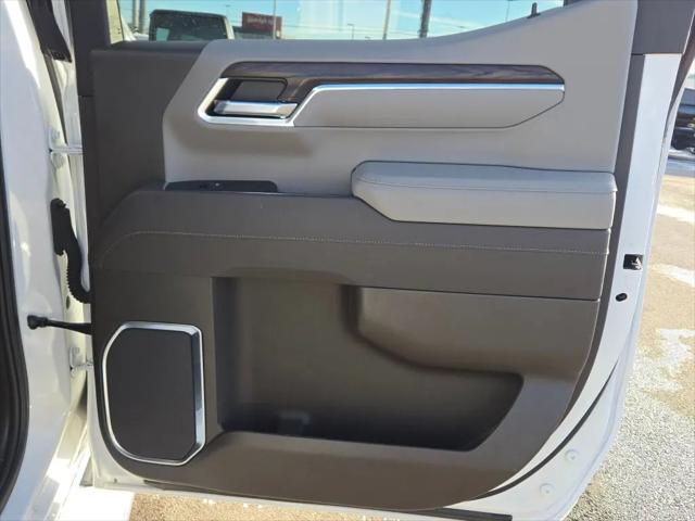 2025 GMC Sierra 1500 4WD Crew Cab Short Box SLT