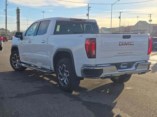 2025 GMC Sierra 1500 4WD Crew Cab Short Box SLT