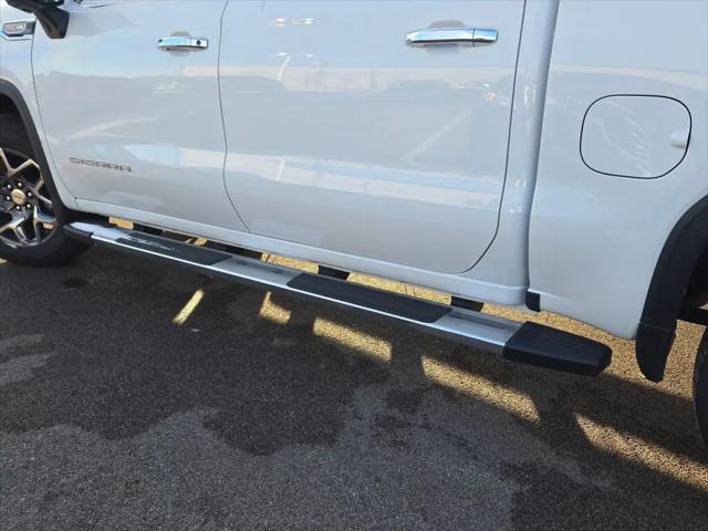 2025 GMC Sierra 1500 4WD Crew Cab Short Box SLT