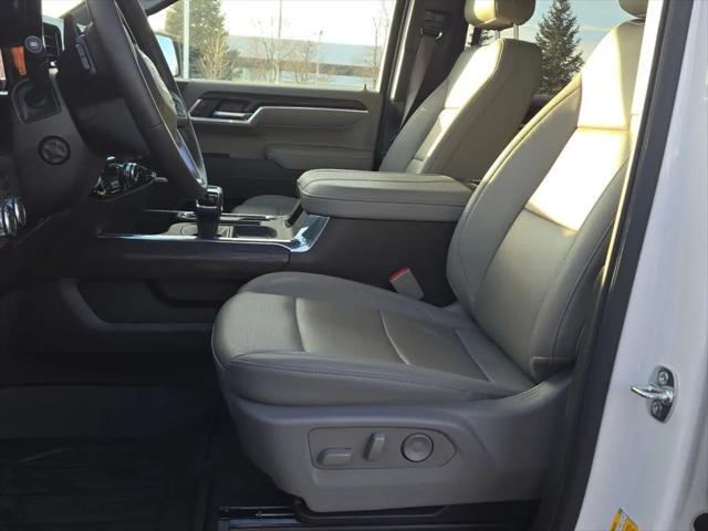 2025 GMC Sierra 1500 4WD Crew Cab Short Box SLT