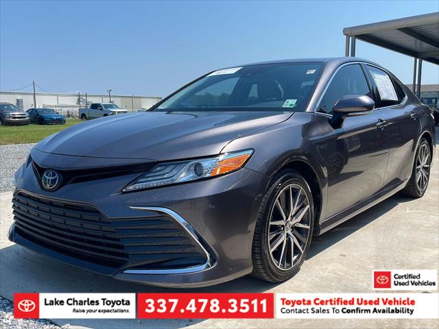 2022 Toyota Camry XLE's photo